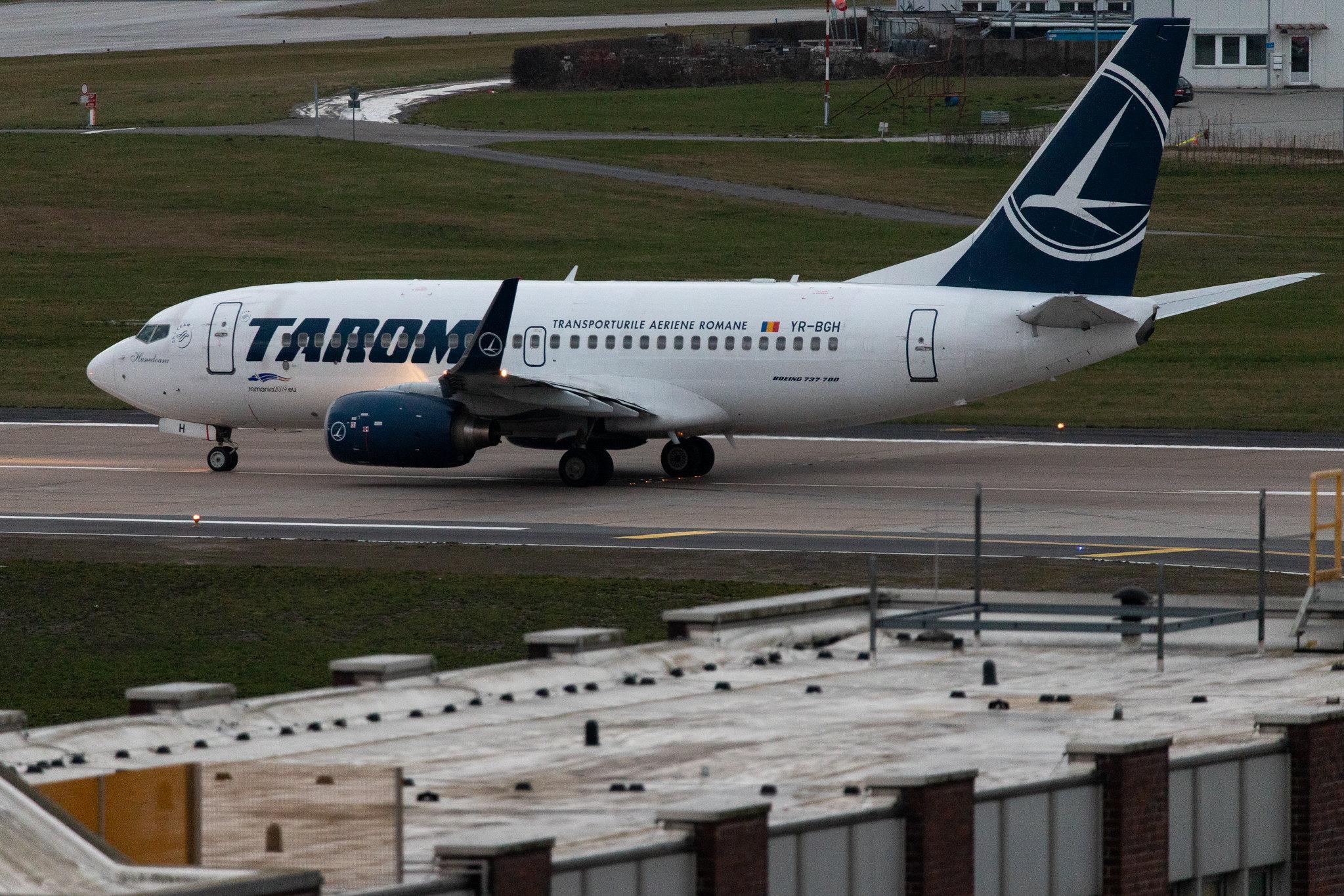 Hamburg Airport: Tarom (RO / ROT) |  Boeing 737-78J B737 | YR-BGH | MSN 28438