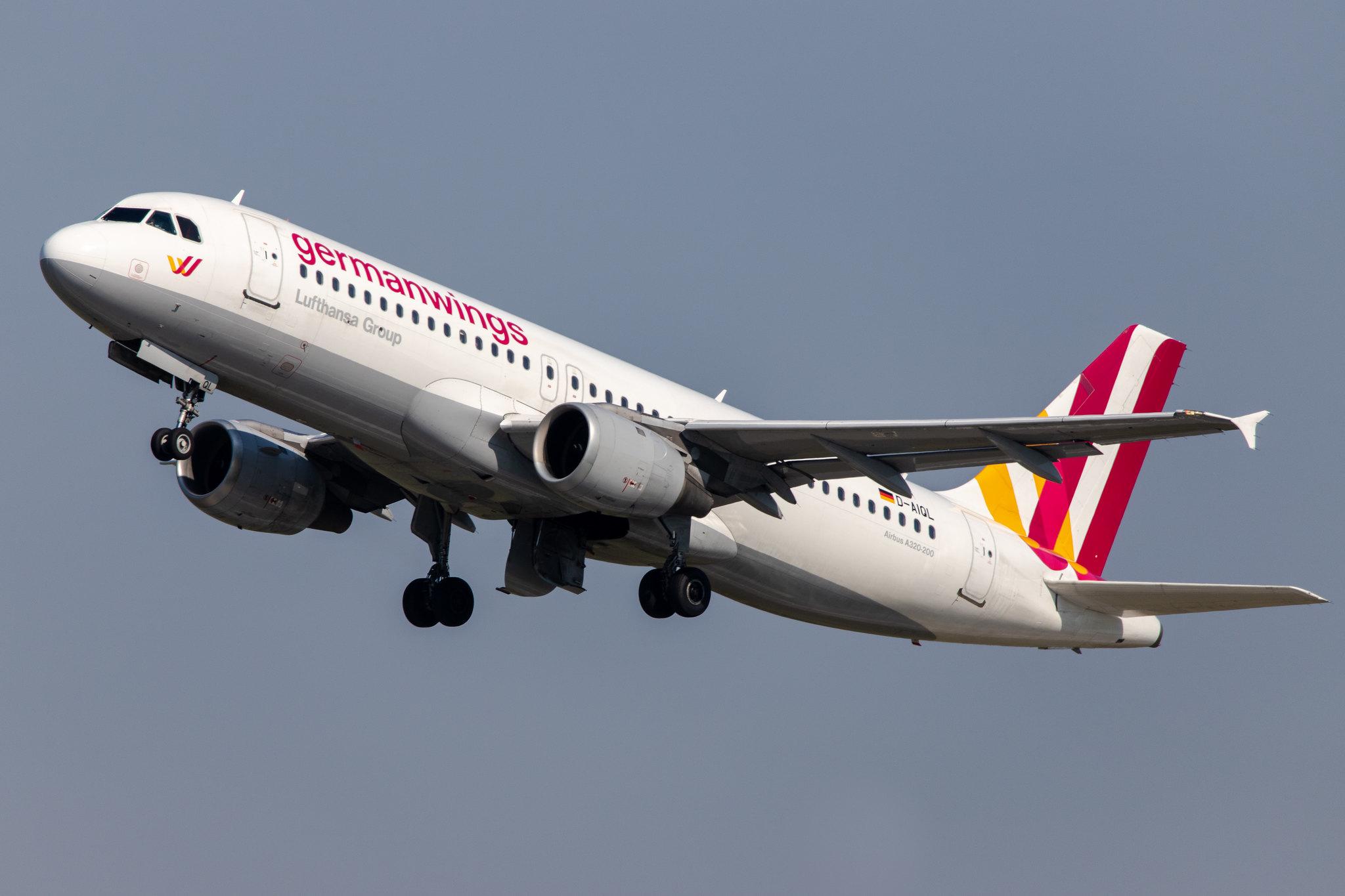 Düsseldorf Airport: Germanwings (4U / GWI) | Airbus A320-211 A320 | D-AIQL | MSN 0267