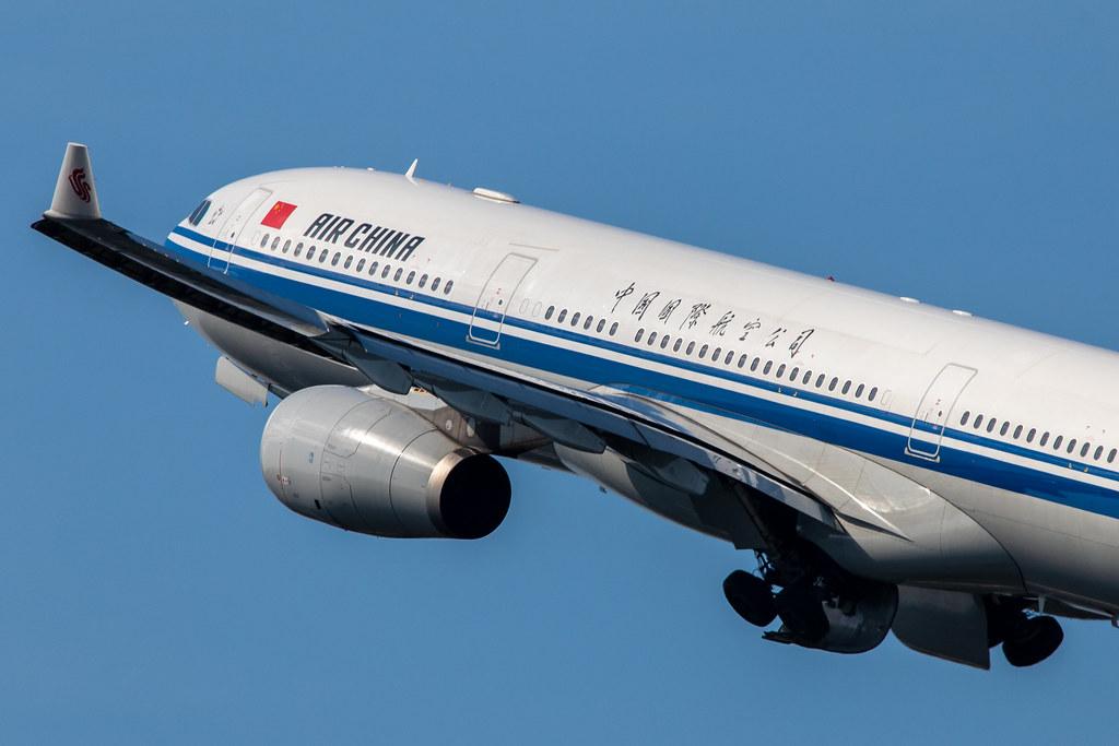 Düsseldorf Airport: Air China (CA / CCA) |  Airbus A330-343 A333 | B-8577 | MSN 1752