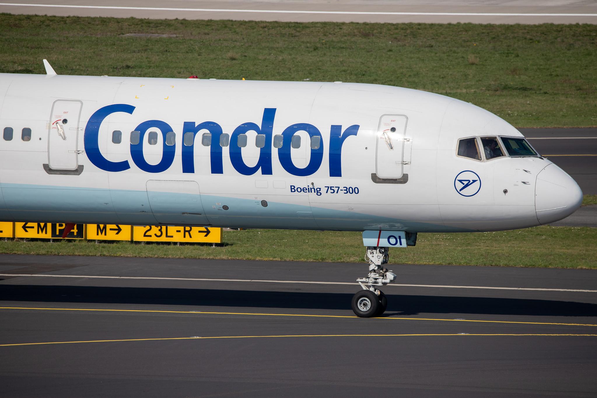 Düsseldorf Airport: Condor (DE / CFG) |  Boeing 757-330 B753 | D-ABOI | MSN 29018