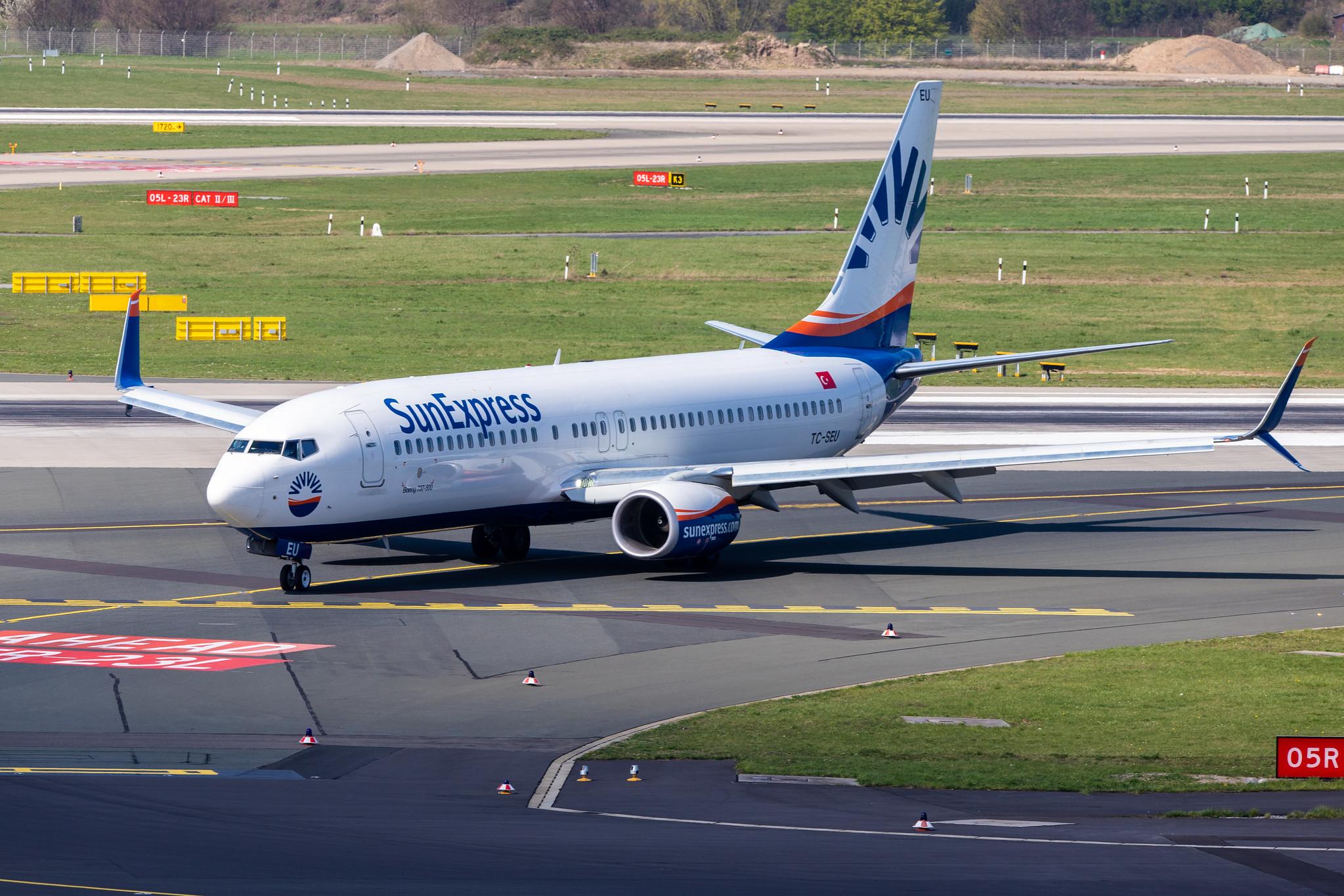 Düsseldorf Airport: SunExpress (XQ / SXS) |  Boeing 737-8HC B738 | TC-SEU | MSN 61181