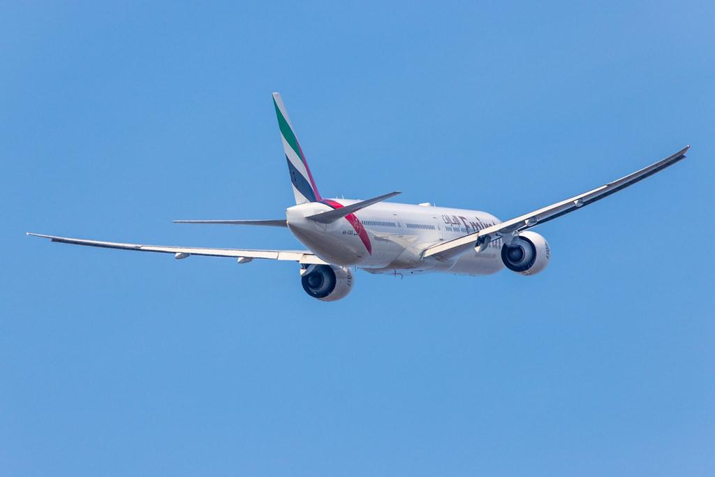 Hamburg Airport: Emirates (EK / UAE) |  Boeing 777-31H(ER) B77W | A6-EQG | MSN 42352