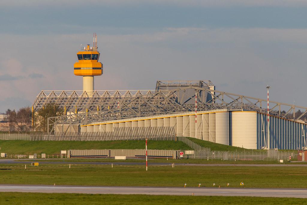 Hamburg Airport: Tower |