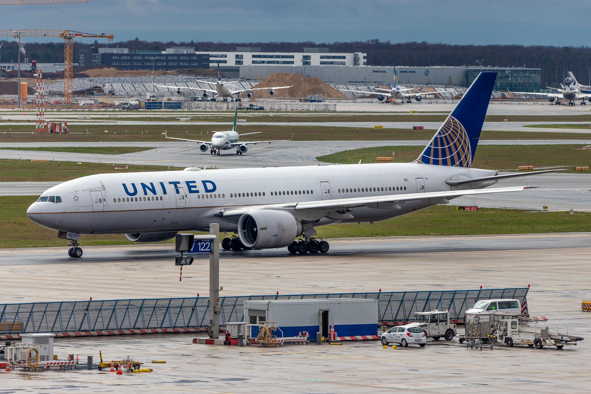 Frankfurt Airport: United Airlines (UA / UAL) |  Boeing 777-224(ER) B772 | N77012 | MSN 29860