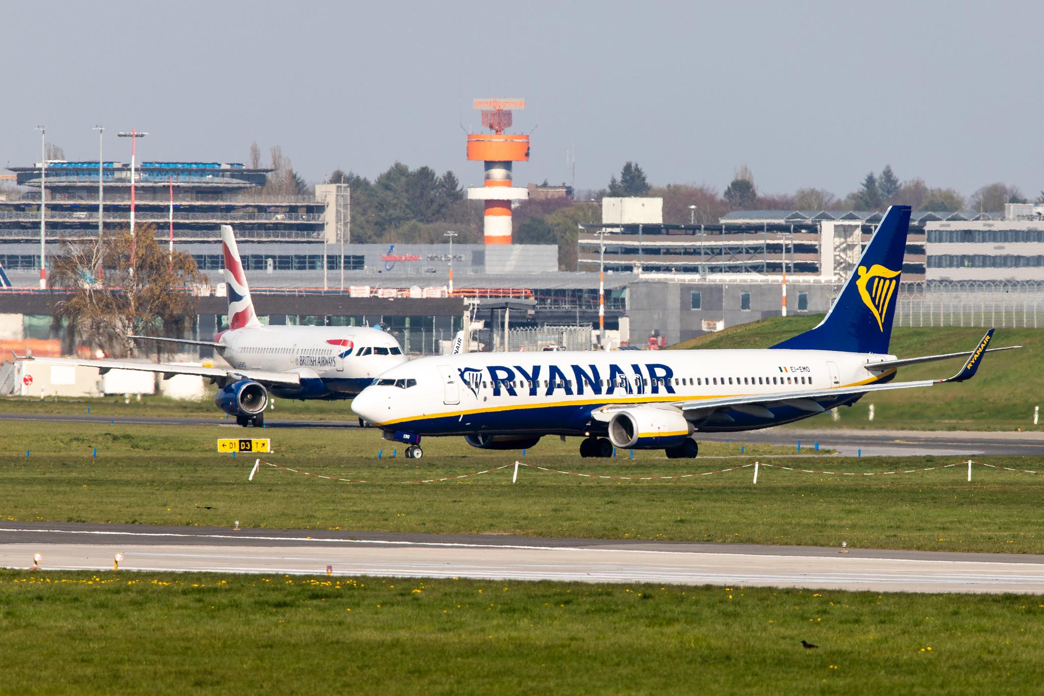 Hamburg Airport: Ryanair (FR / RYR) |  Boeing 737-8AS B738 | EI-EMO | MSN 40283