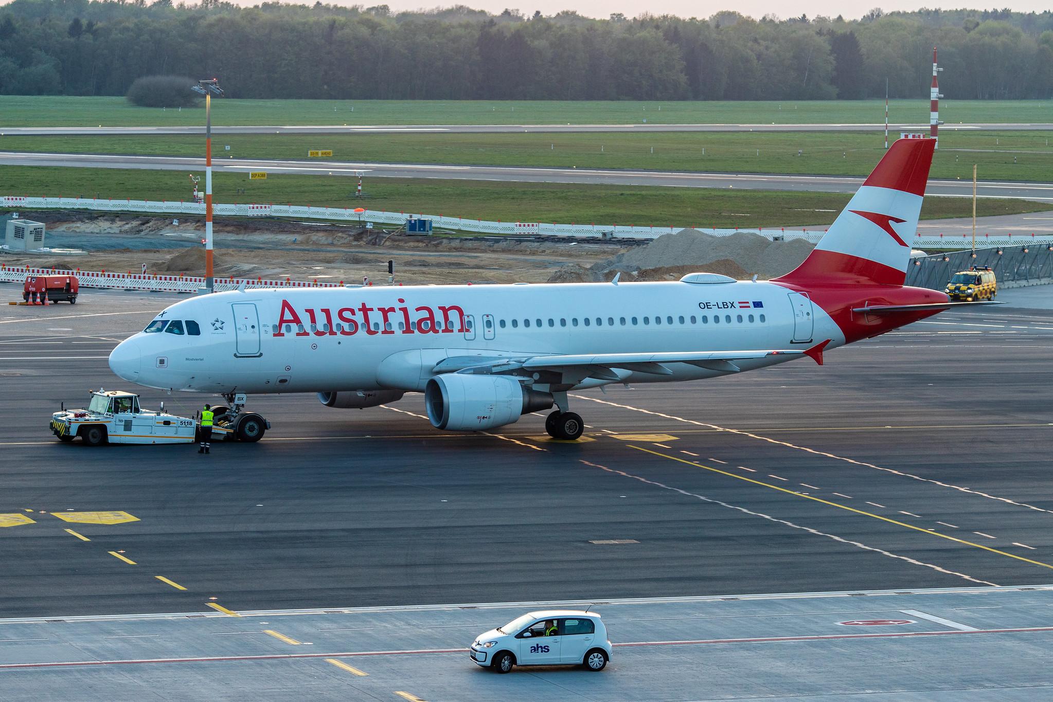 Hamburg Airport: Austrian Airlines (OS / AUA) |  Airbus A320-214 A320 | OE-LBX | MSN 1735