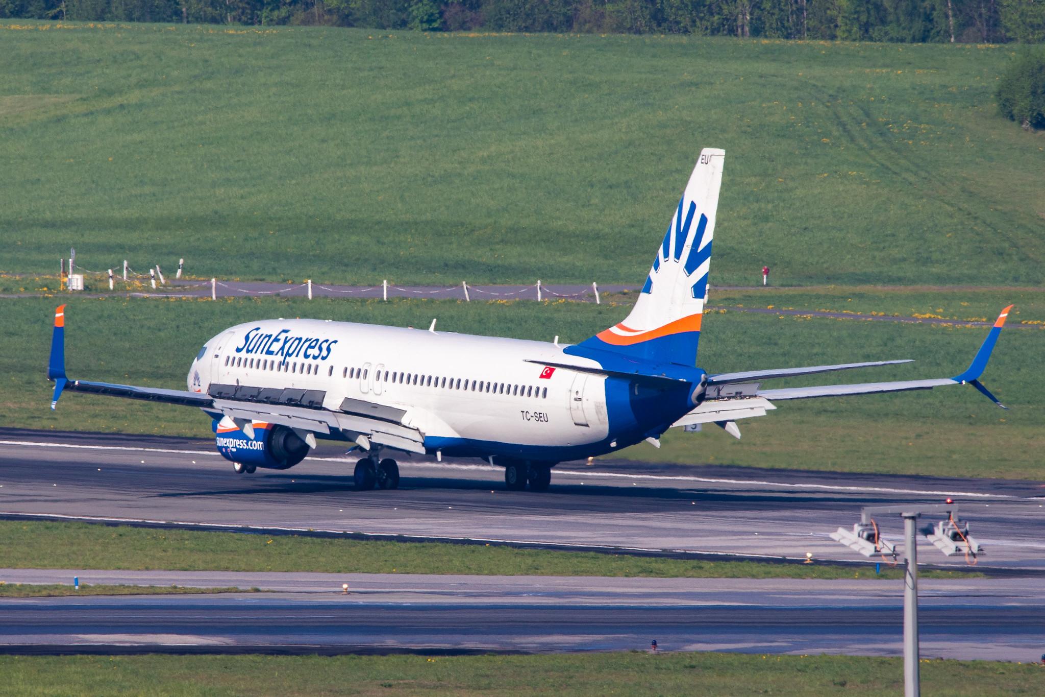 Hamburg Airport: SunExpress (XQ / SXS) |  Boeing 737-8HC B738 | TC-SEU | MSN 61181
