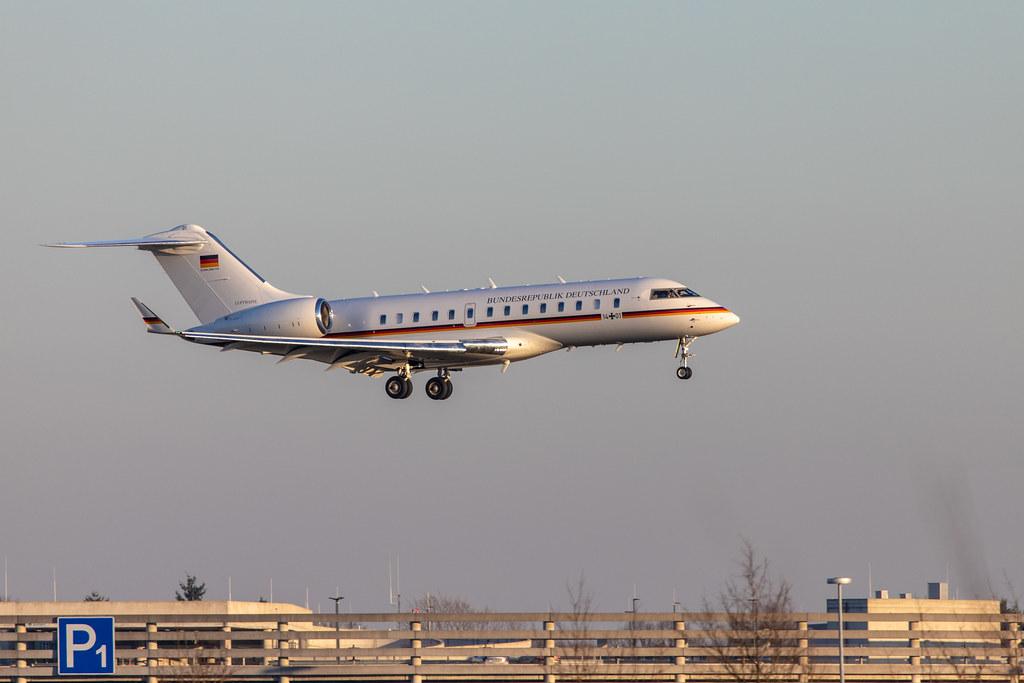 Hamburg Airport: German Air Force (/ GAF) | Bombardier BD-700-1A11 Global 5000 GLEX | 14+01 | MSN 9395