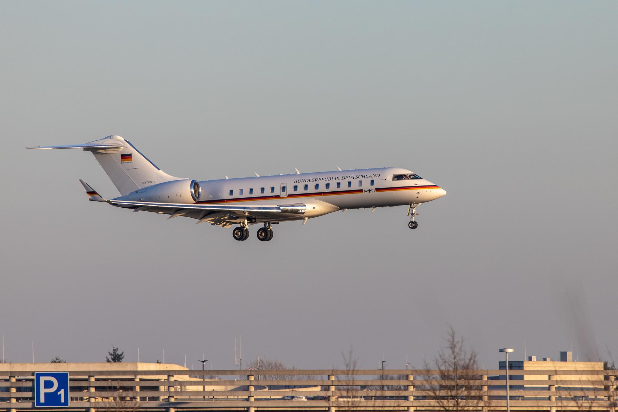 Hamburg Airport: German Air Force (/ GAF) | Bombardier BD-700-1A11 Global 5000 GLEX | 14+01 | MSN 9395