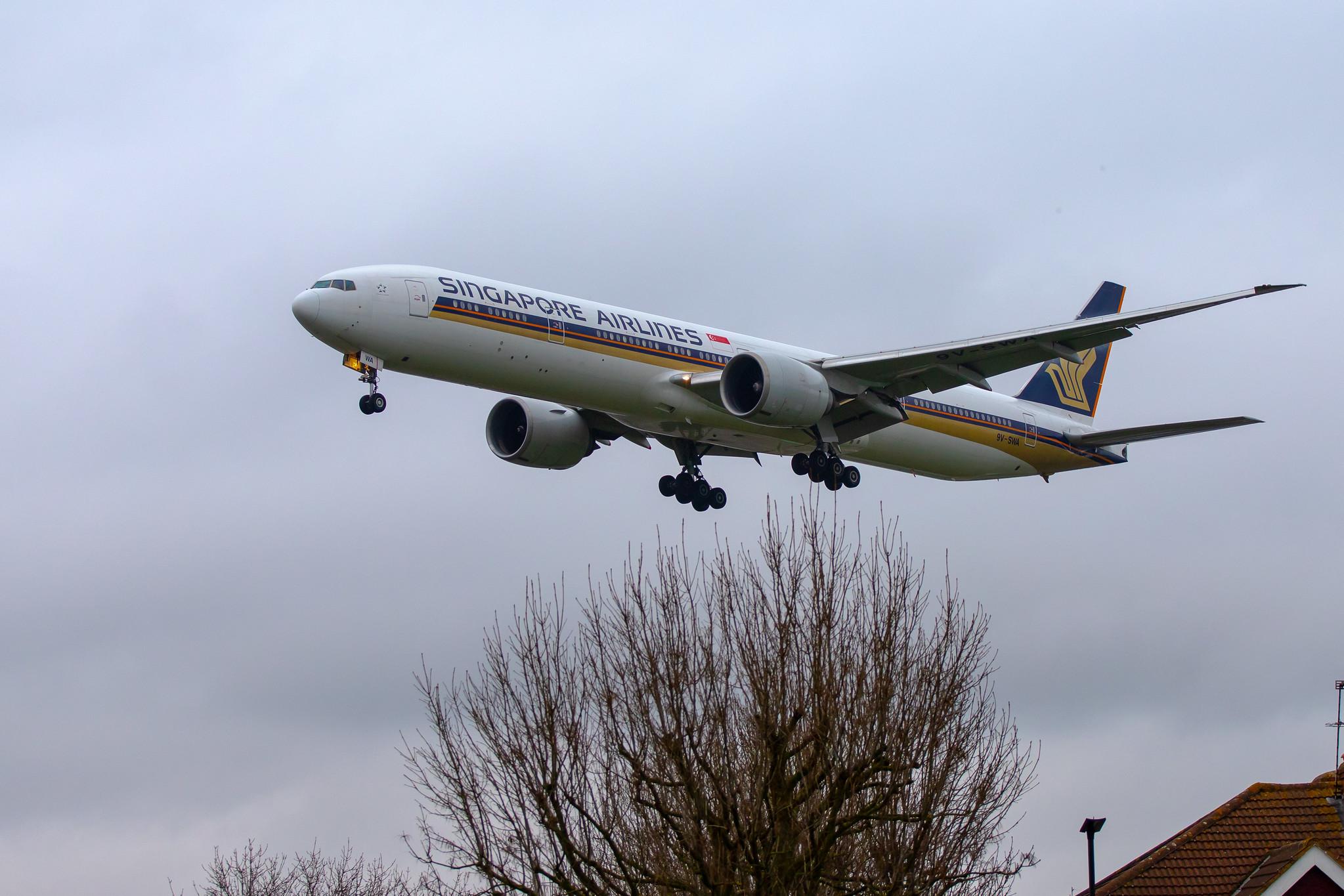 London Heathrow Airport: Singapore Airlines (SQ / SIA) |  Boeing 777-312(ER) B77W | 9V-SWA | MSN 34568