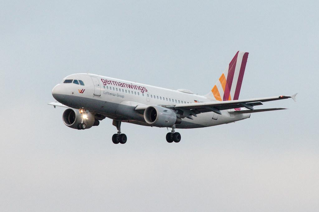 Hamburg Airport: Eurowings (EW / EWG) | Operator: Germanwings | Airbus A319-112 A319 | D-AKNV | MSN 2632