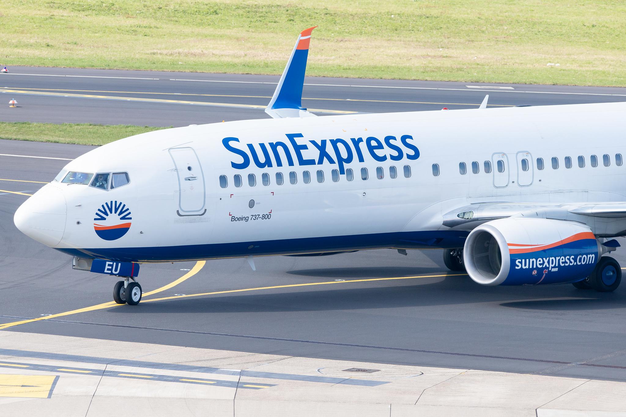 Düsseldorf Airport: SunExpress (XQ / SXS) |  Boeing 737-8HC B738 | TC-SEU | MSN 61181