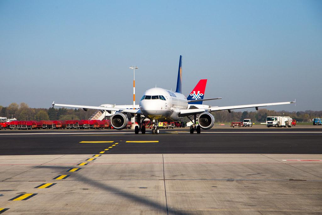 Hamburg Airport: AirSERBIA (JU / ASL) |  Airbus A319-132 A319 | YU-APF | MSN 3317