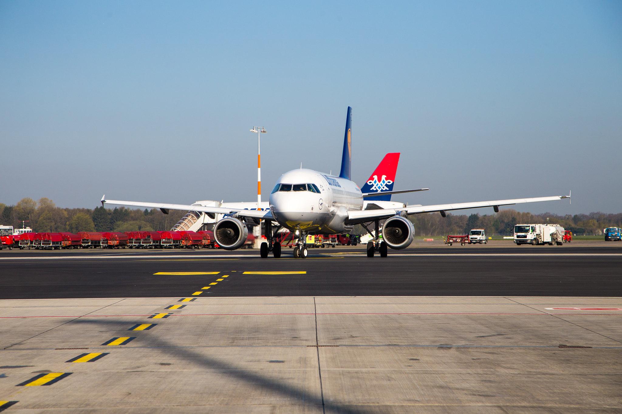 Hamburg Airport: AirSERBIA (JU / ASL) |  Airbus A319-132 A319 | YU-APF | MSN 3317