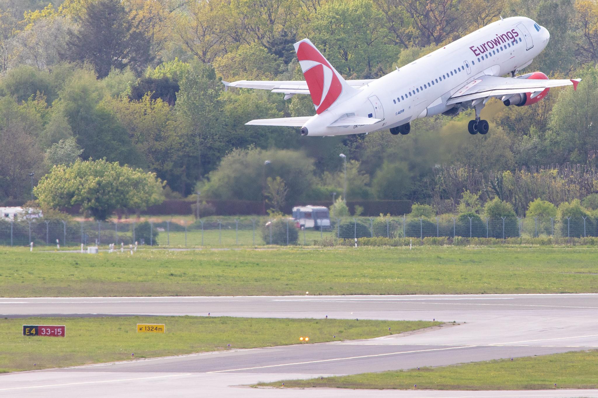 Hamburg Airport: Eurowings (EW / EWG) | Operator: Czech Airlines |  Airbus A319-112 A319 | OK-NEN | MSN 3436