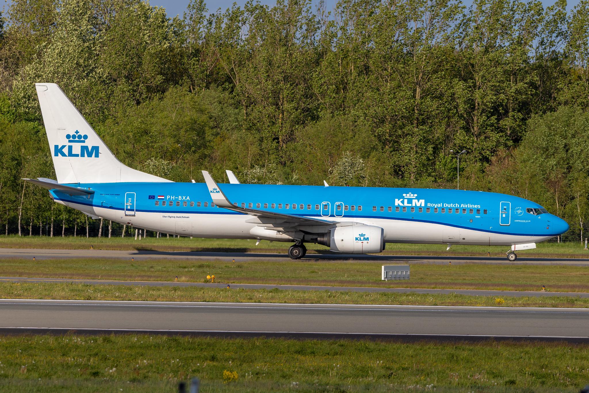 Hamburg Airport: KLM (KL / KLM) |  Boeing 737-8K2 B738 | PH-BXA | MSN 29131