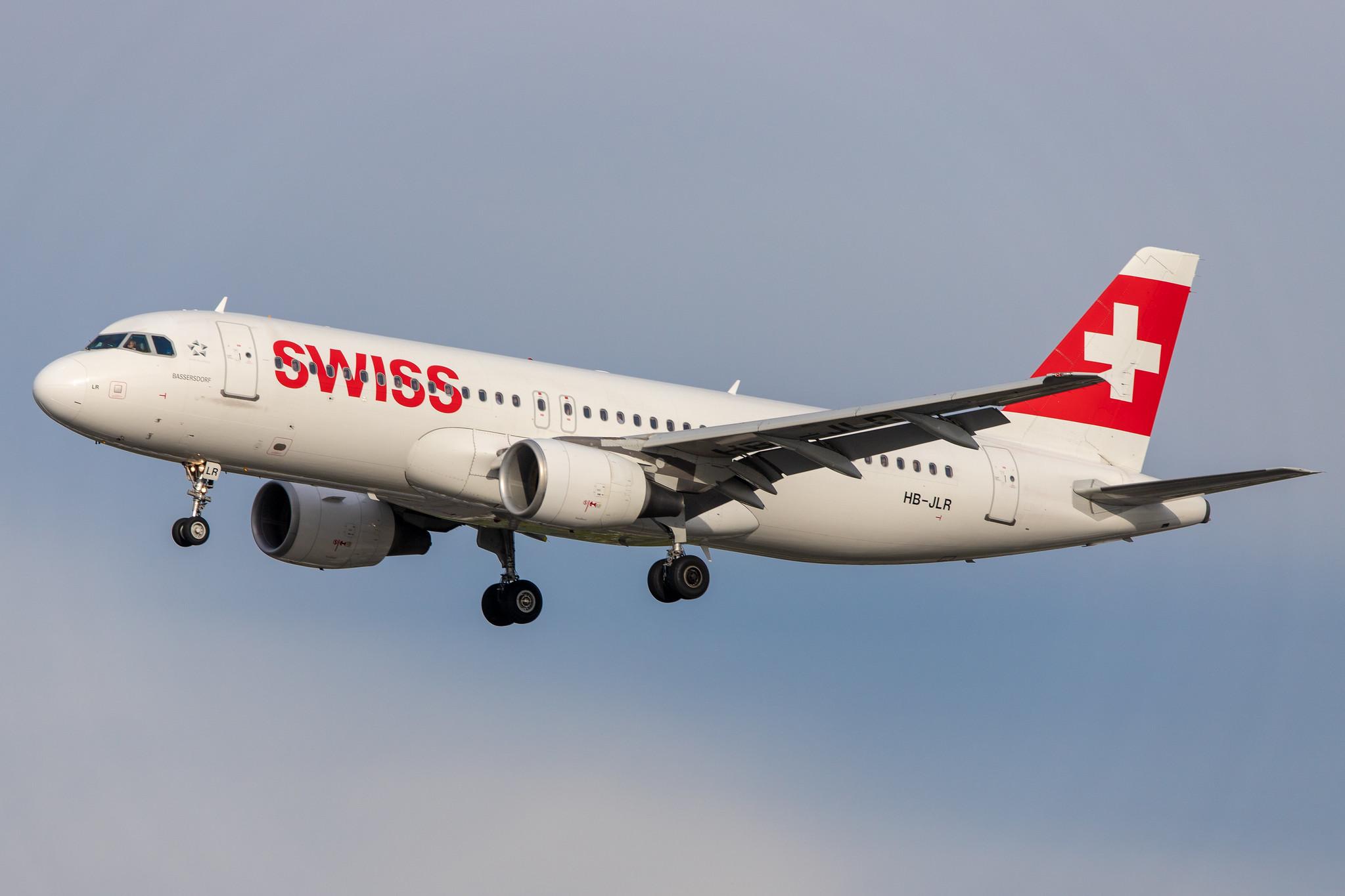 Hamburg Airport: Swiss (LX / SWR) |  Airbus A320-214 A320 | HB-JLR | MSN 5037