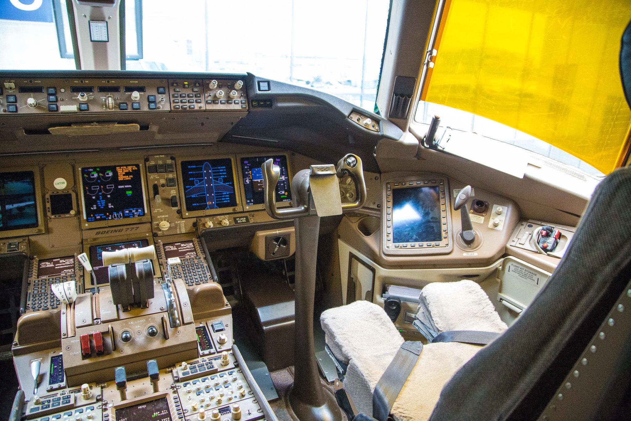 Frankfurt Airport: LATAM Airlines (LA / LAN) | Operator: LATAM Brasil |  Boeing 777-32W(ER) B77W | PT-MUI | MSN 40589