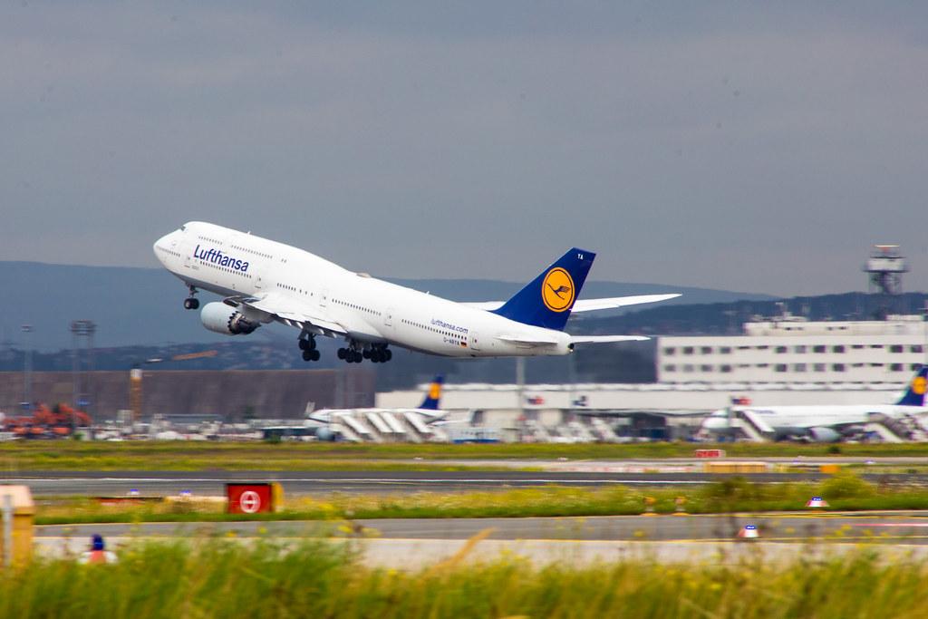 Spottertour am FRA: Lufthansa Boeing 747-830 B748 D-ABYG