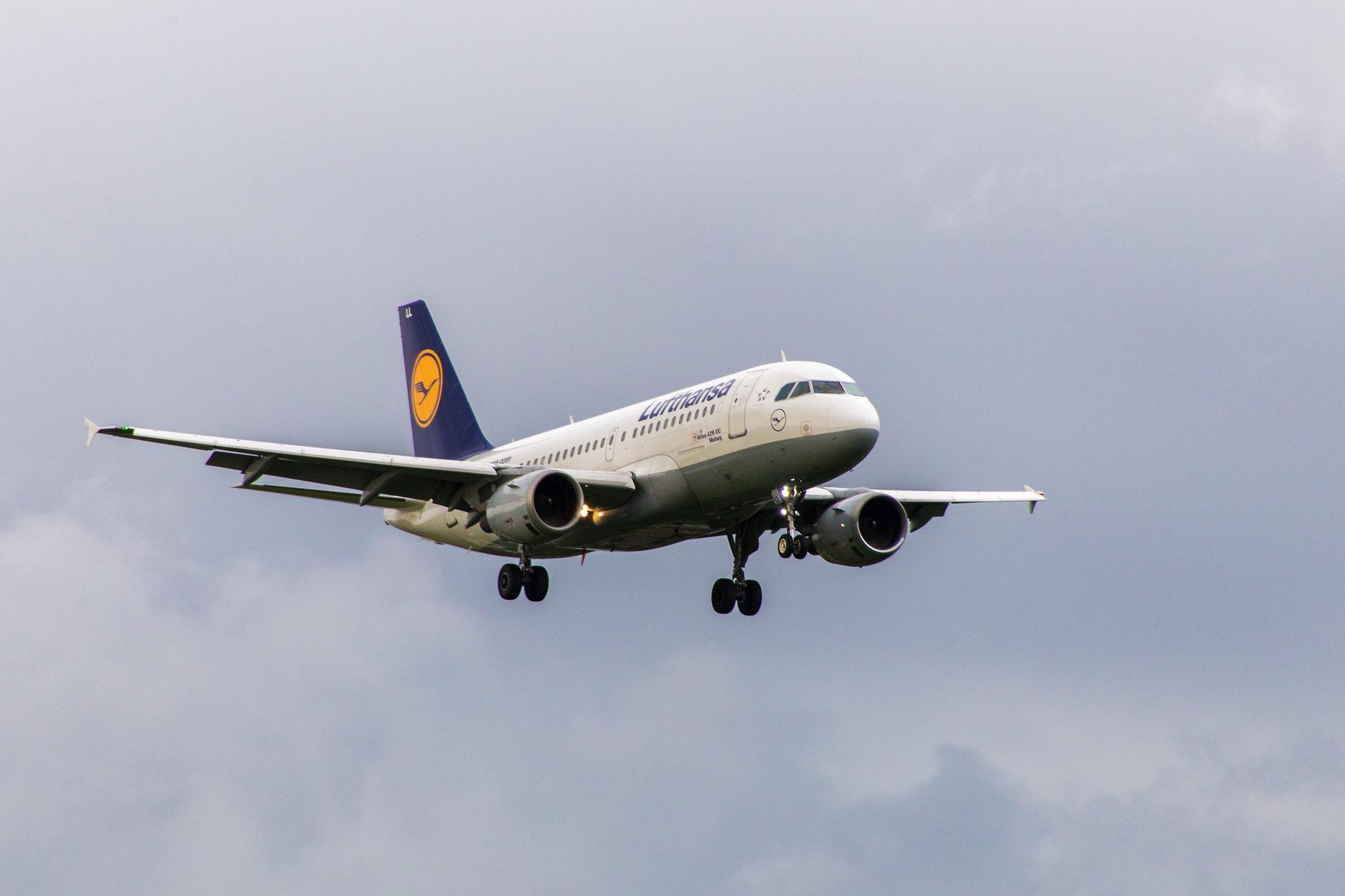 Hamburg Airport: Lufthansa (LH / DLH) |  Airbus A319-114 A319 | D-AILL | MSN 0689