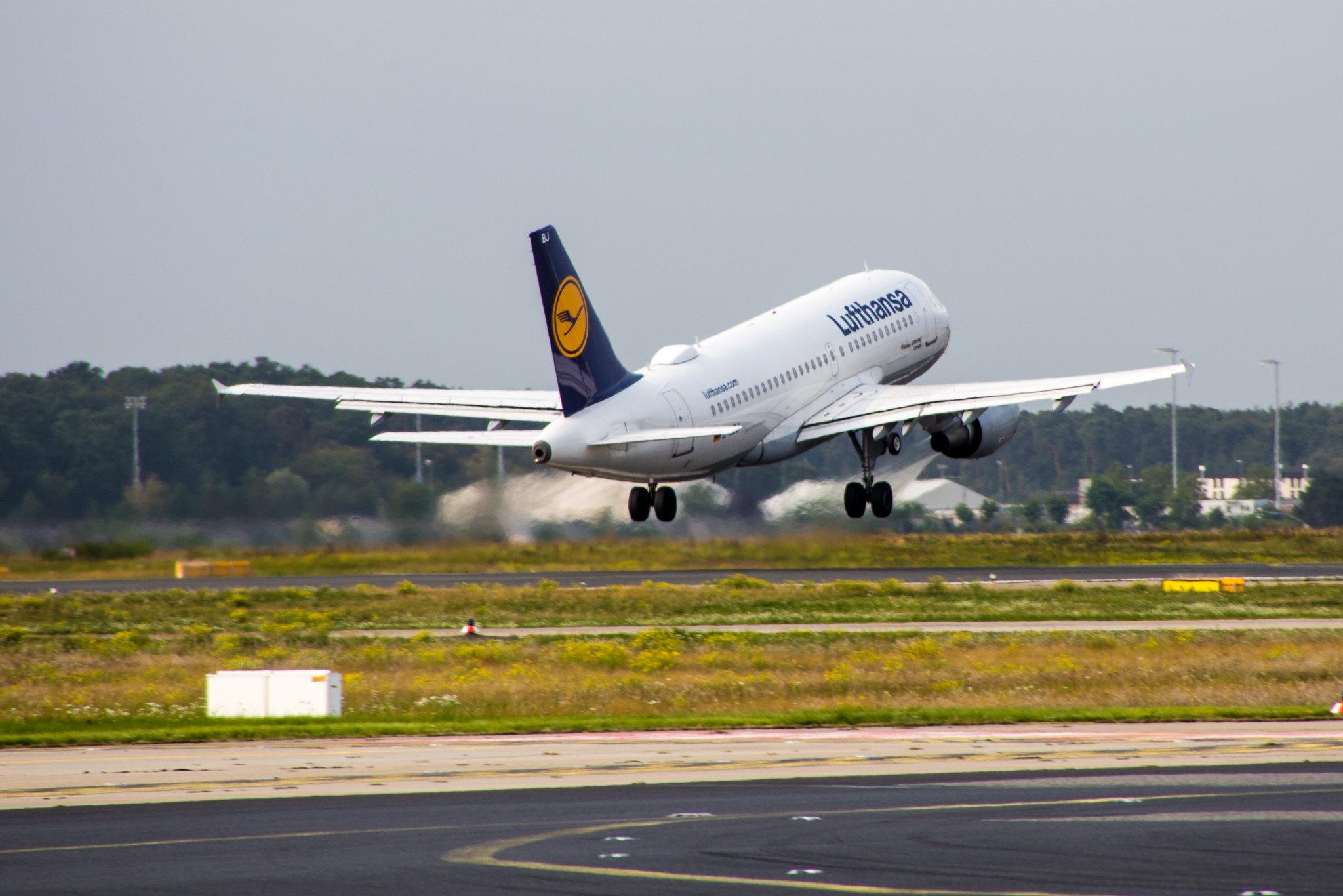 Frankfurt Airport: Lufthansa (LH / DLH) |  Airbus A319-112 A319 | D-AIBJ | MSN 5293