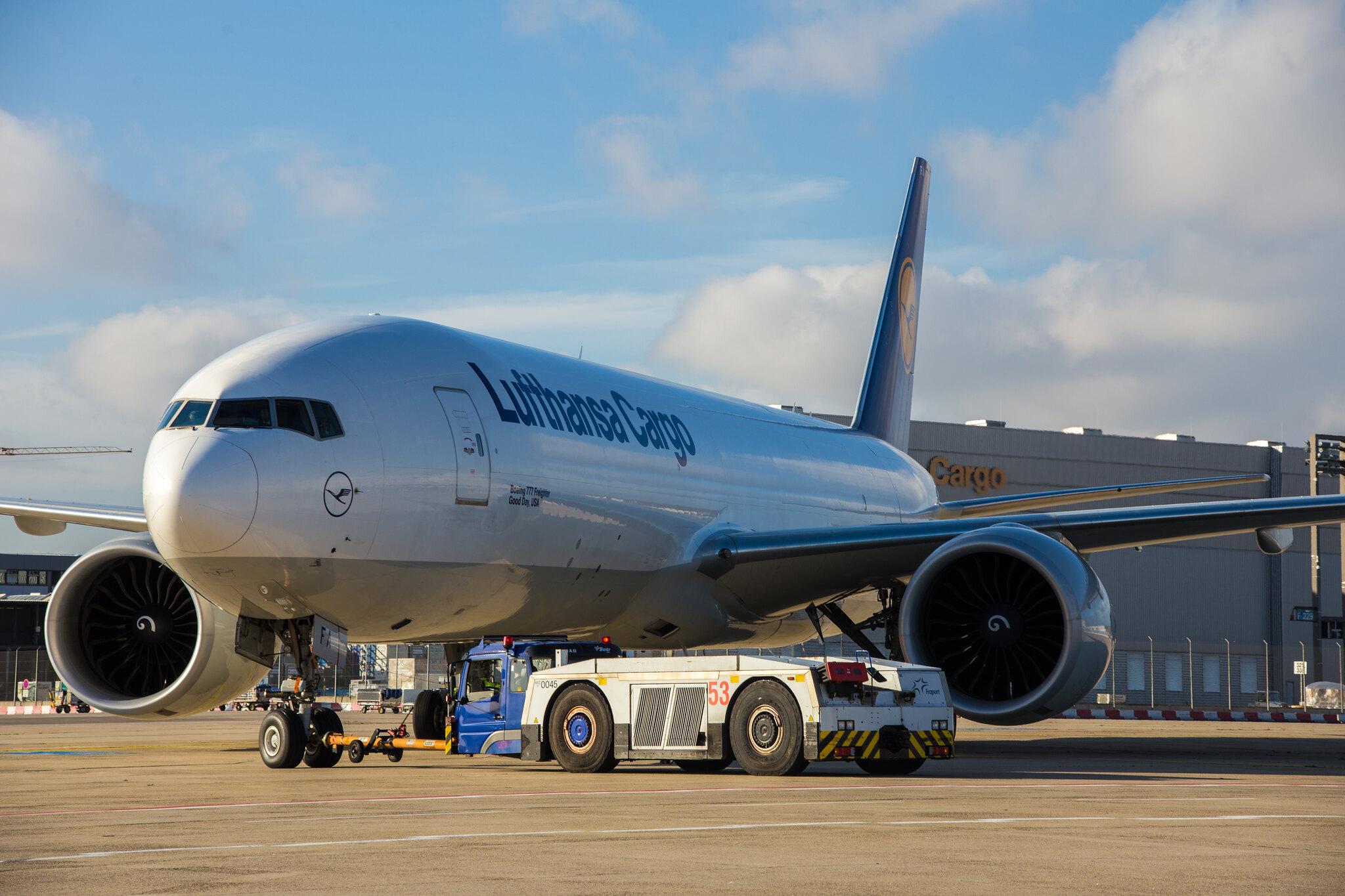 Frankfurt Airport: Lufthansa Cargo (/ GEC) |  Boeing 777-FBT B77L | D-ALFA | MSN 41674