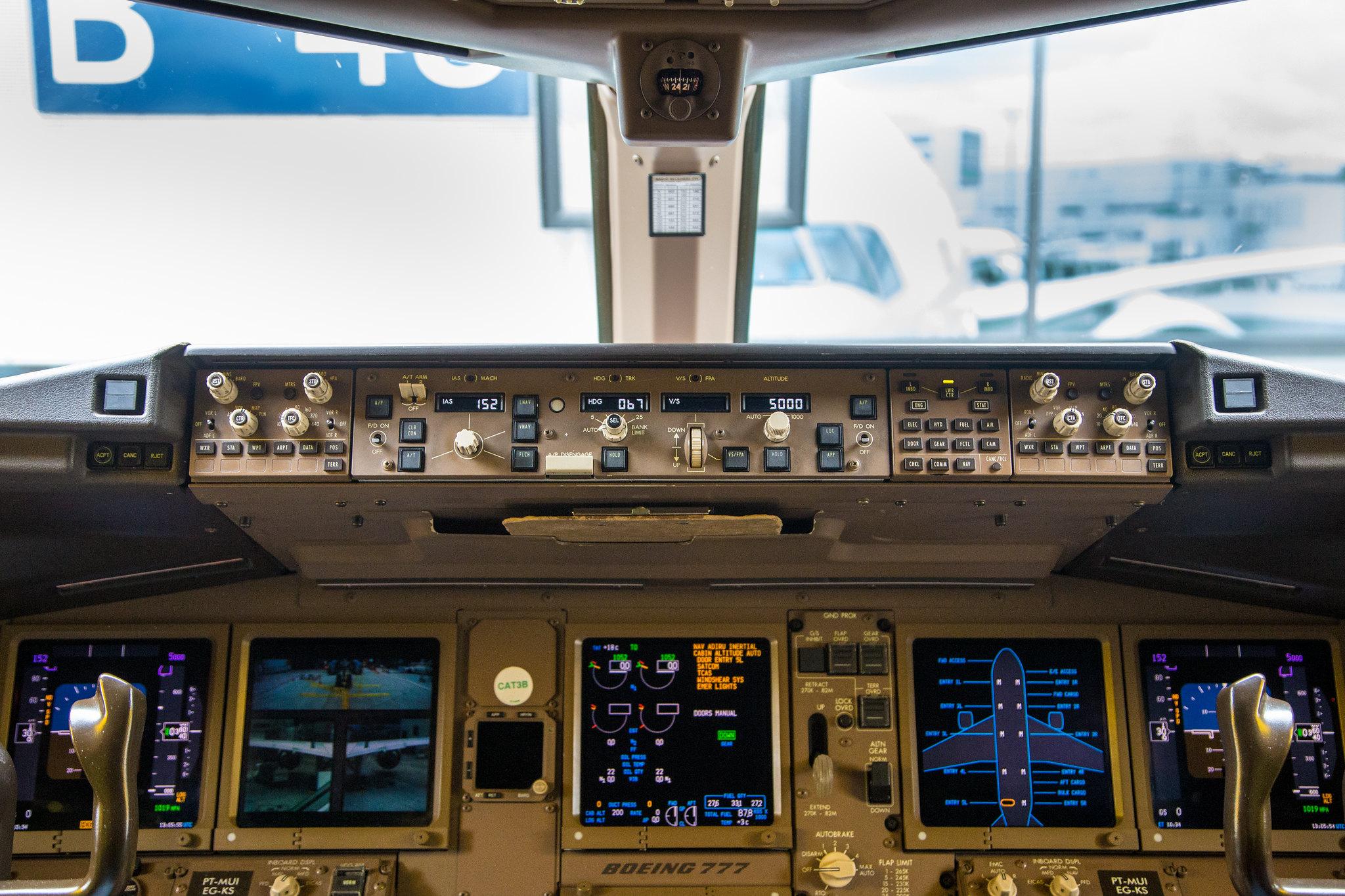 Frankfurt Airport: LATAM Airlines (LA / LAN) | Operator: LATAM Brasil |  Boeing 777-32W(ER) B77W | PT-MUI | MSN 40589