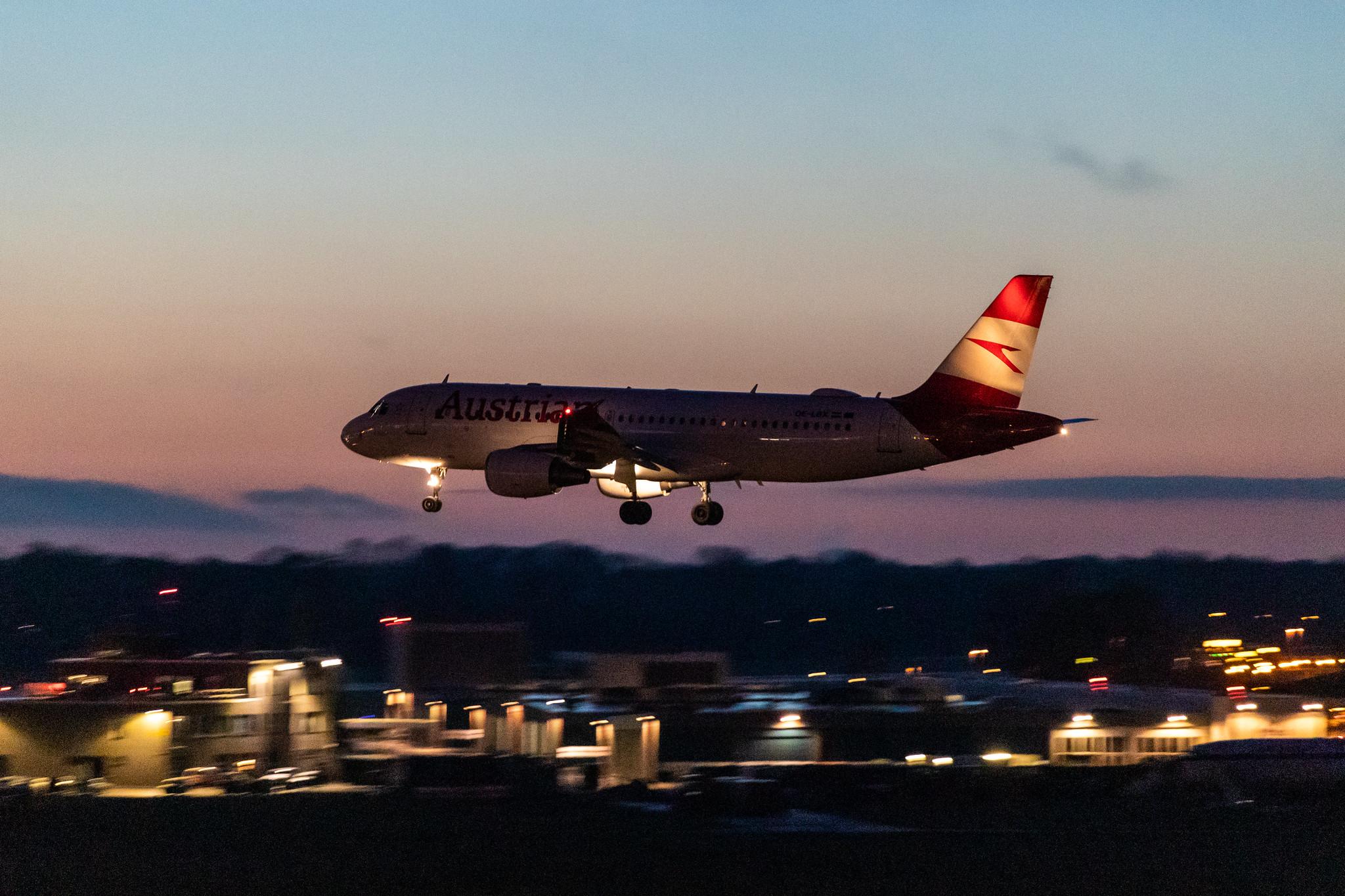Hamburg Airport: Austrian Airlines (OS / AUA) |  Airbus A320-214 A320 | OE-LBX | MSN 1735