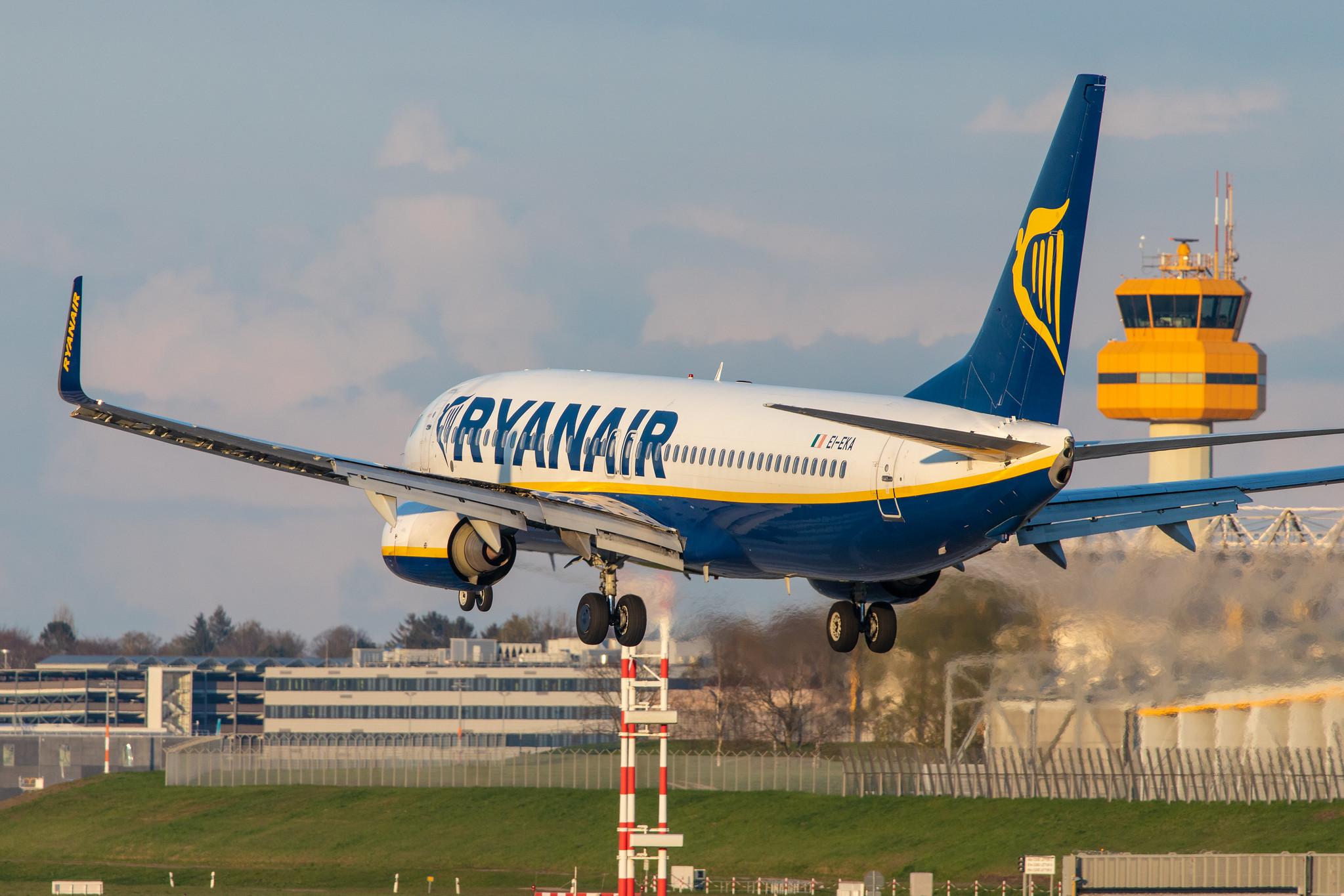 Hamburg Airport: Ryanair (FR / RYR) | Boeing 737-8AS B738 | EI-EKA | MSN 35022