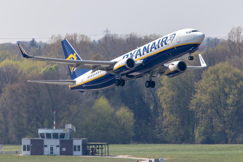 Hamburg Airport: Ryanair (FR / RYR) |  Boeing 737-8AS B738 | EI-FOT | MSN 44730