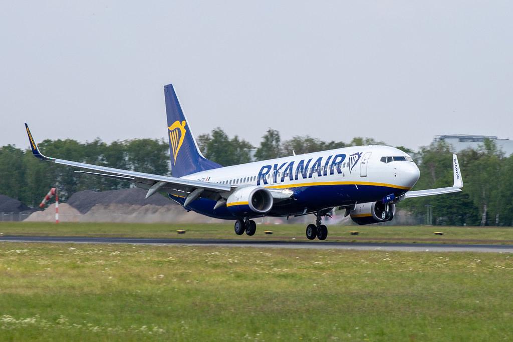Hamburg Airport: Ryanair (FR / RYR) |  Boeing 737-8AS B738 | EI-FZI | MSN 44782