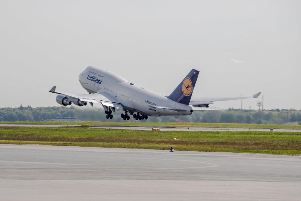 Frankfurt Airport: Lufthansa (LH / DLH) |  Boeing 747-430 B744 | D-ABVP | MSN 28284