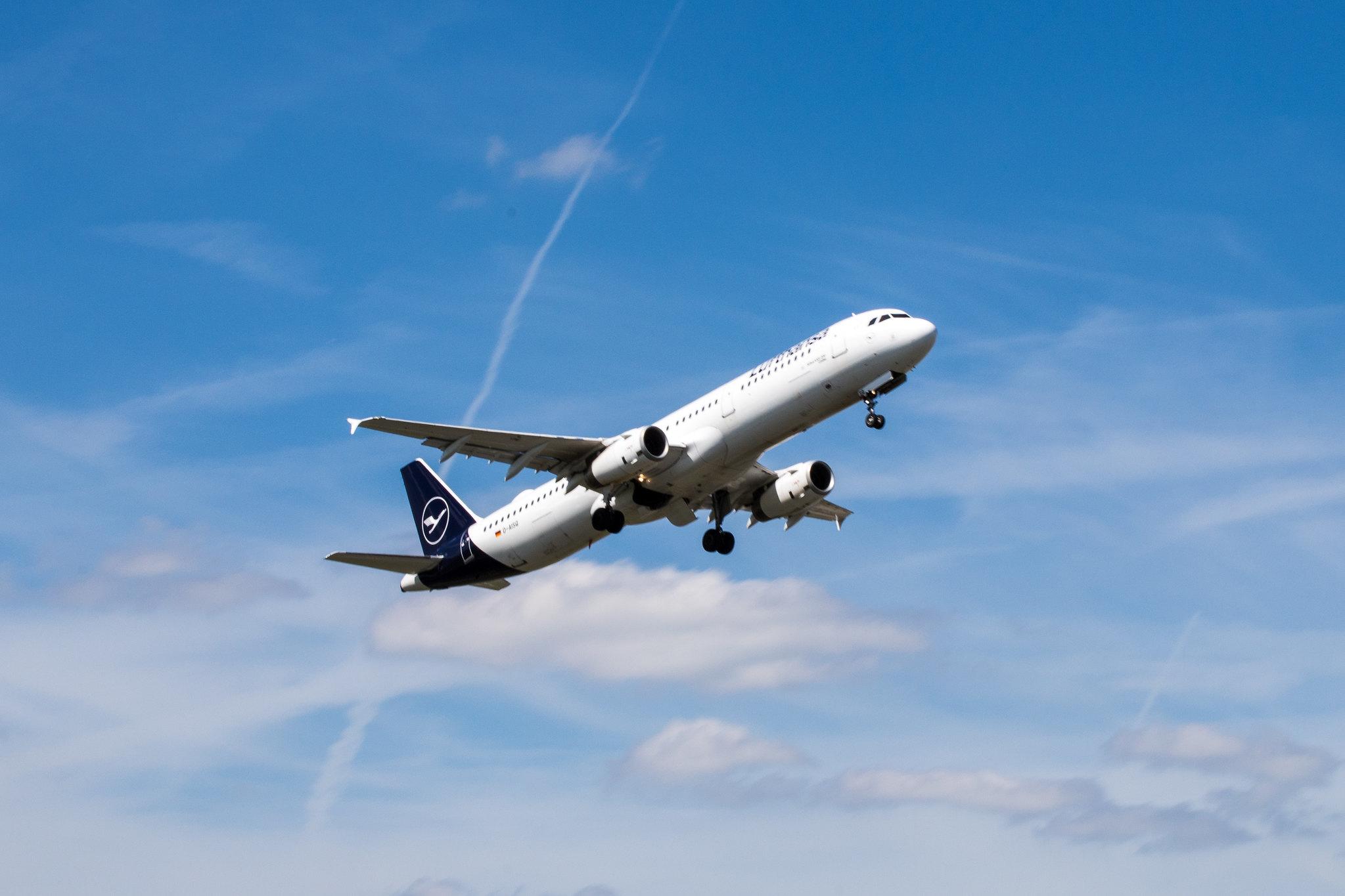 Frankfurt Airport: Lufthansa (LH / DLH) |  Airbus A321-231 A321 | D-AISQ | MSN 3936