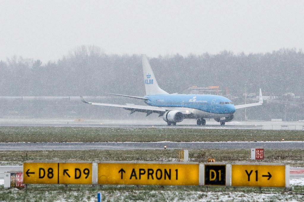 Hamburg Airport Helmut Schmidt: Bundesrepublik Deutschand 14+03 Bombardier Global 5000