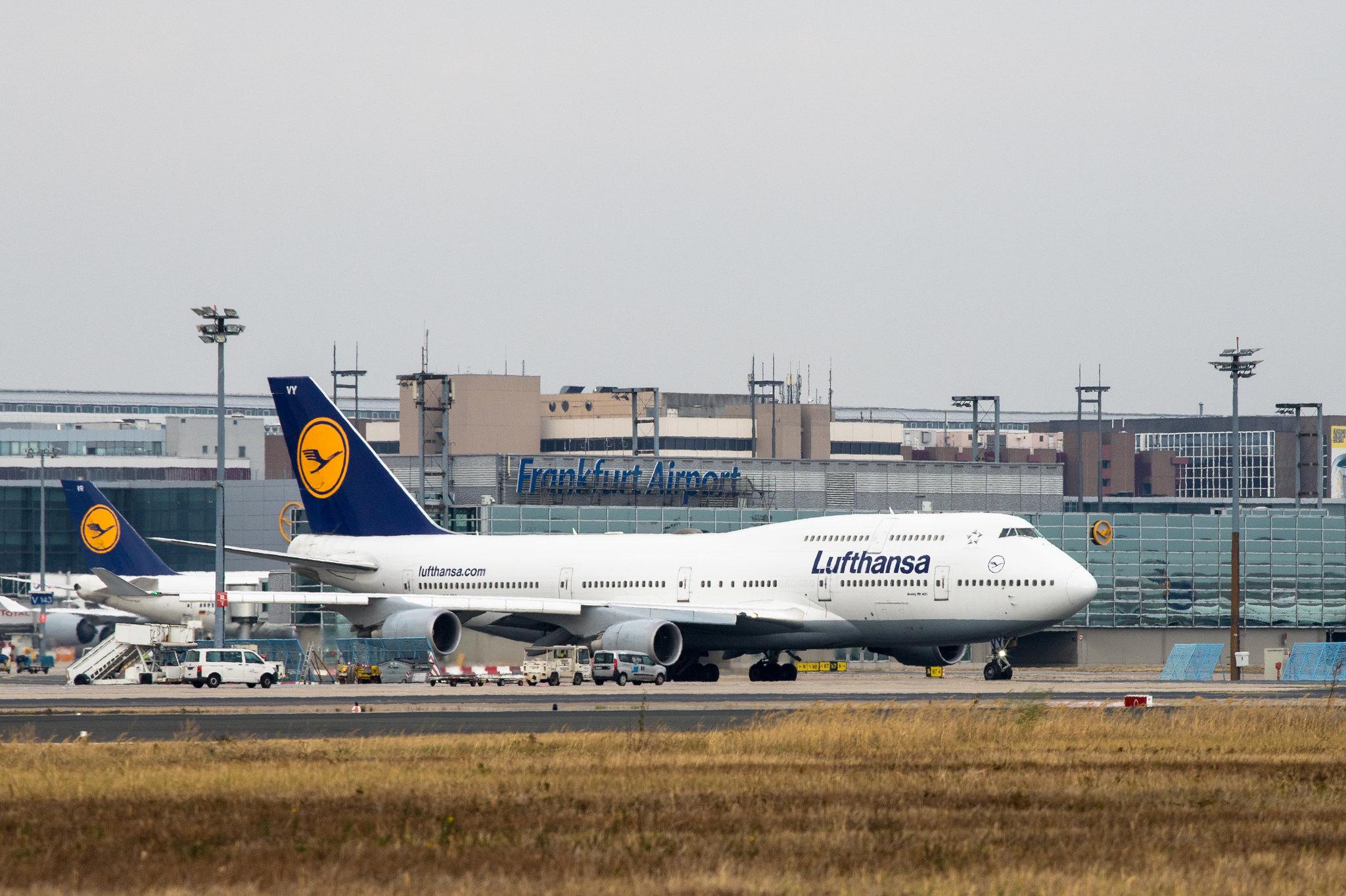 Frankfurt Airport: Lufthansa (LH / DLH) |  Boeing 747-430 B744 | D-ABVY | MSN 29869
