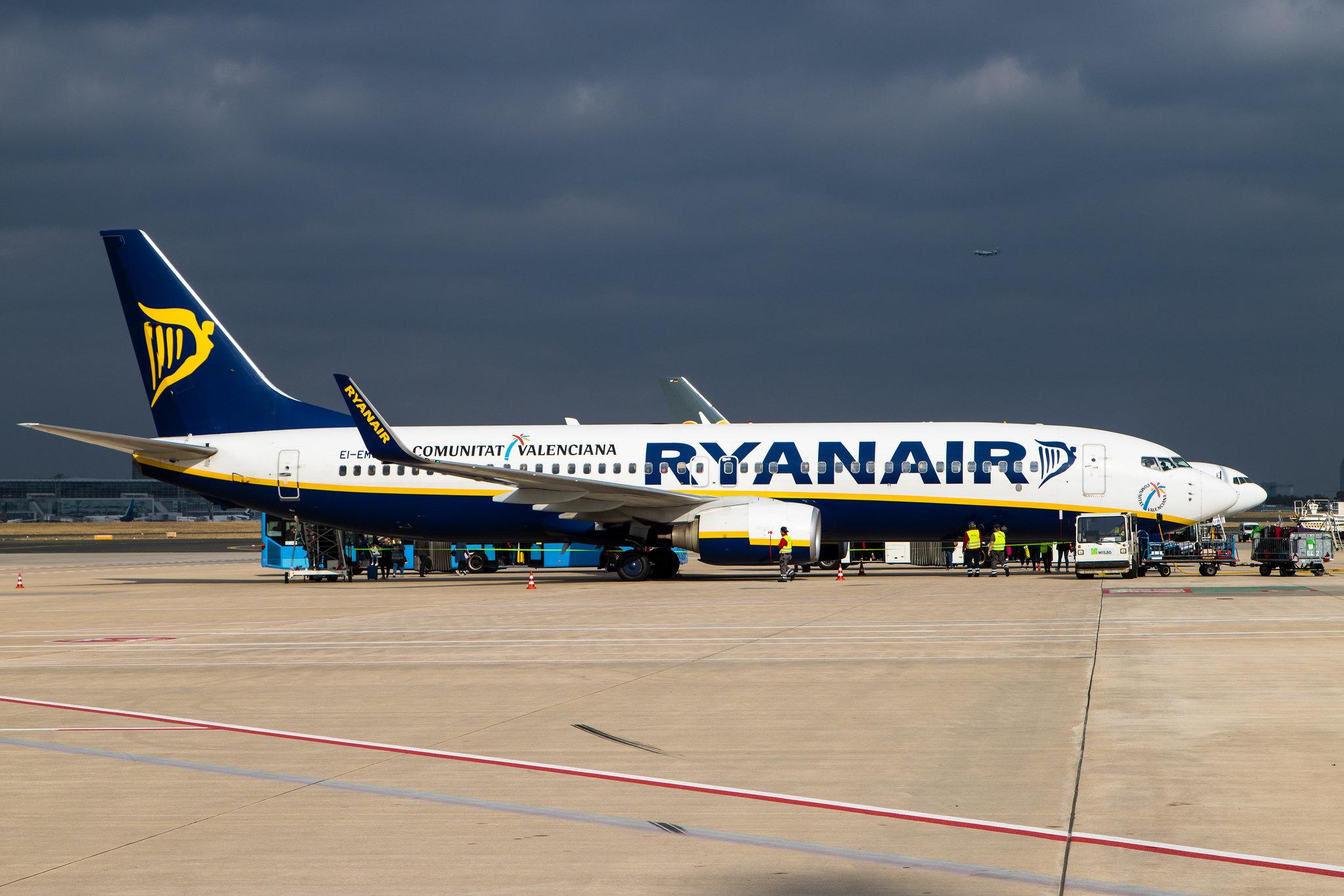 Frankfurt Airport: Ryanair (FR / RYR) |  Boeing 737-8AS B738 | EI-EMJ | MSN 34975