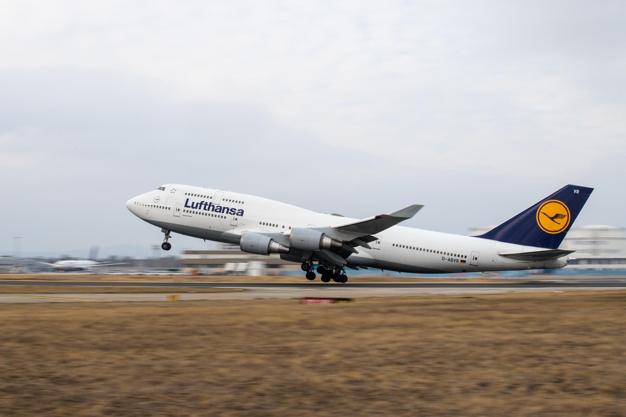 Frankfurt Airport: Lufthansa (LH / DLH) |  Boeing 747-430 B744 | D-ABVR | MSN 28285
