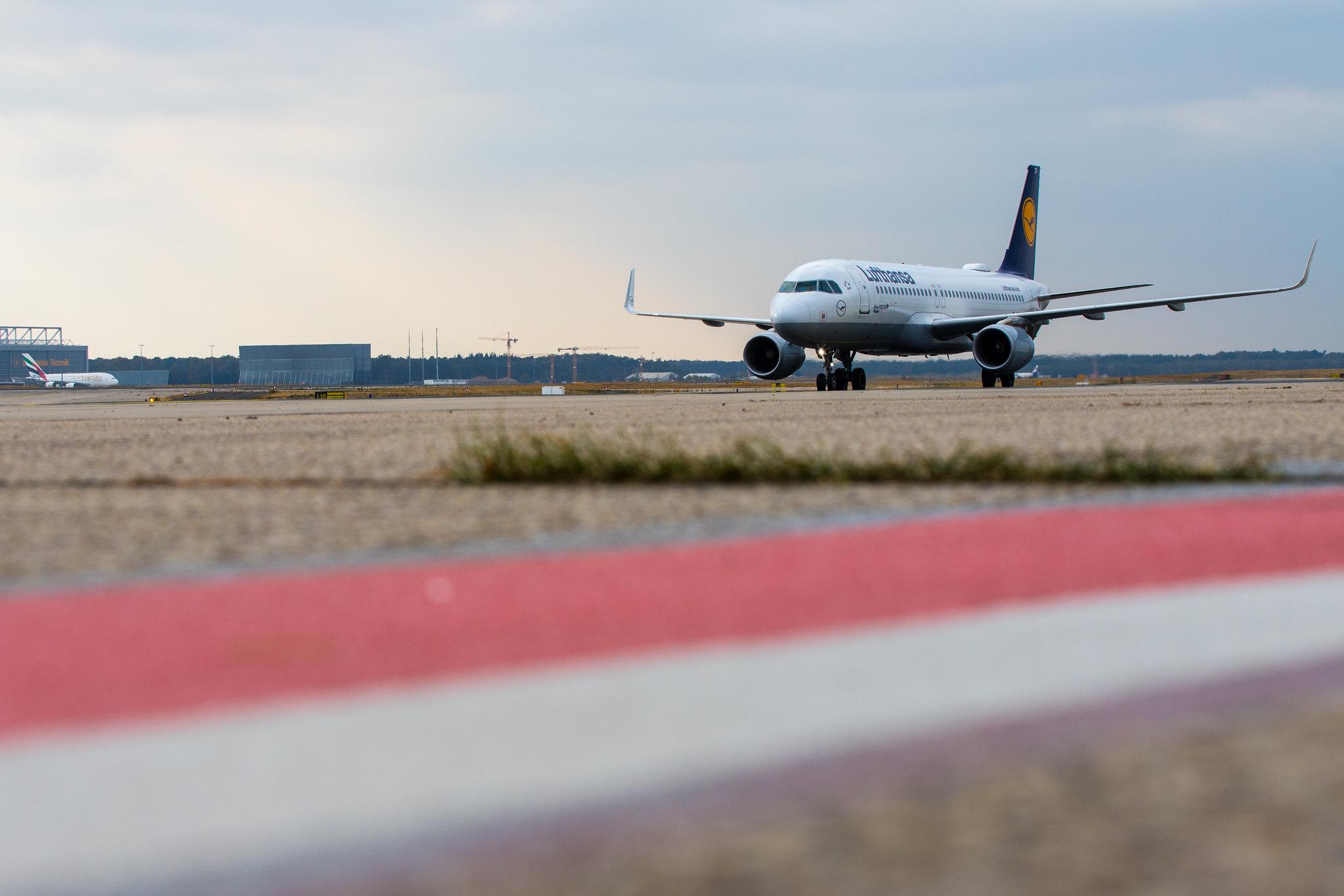 Frankfurt Airport: Lufthansa (LH / DLH) |  Airbus A320-214 A320 | D-AIZP | MSN 5487
