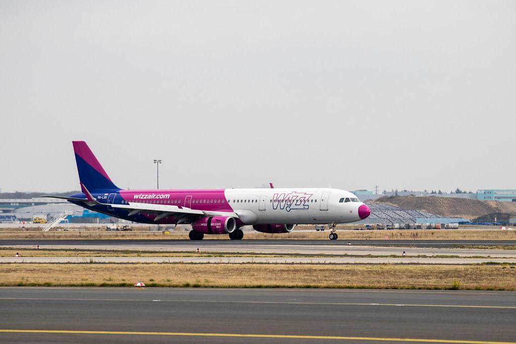 Frankfurt Airport: Wizz Air (W6 / WZZ) |  Airbus A321-231 A321 | HA-LXH | MSN 7217