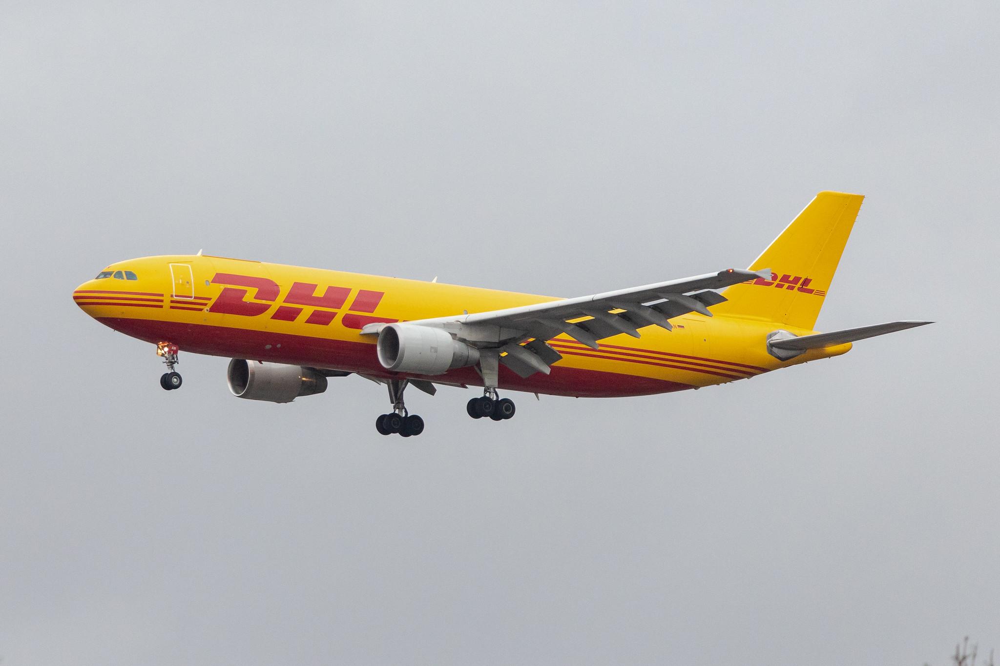 London Heathrow Airport: DHL (D0 / DHK) | Operator: European Air Transport |  Airbus A300B4-622R(F) A306 | D-AEAN | MSN 703