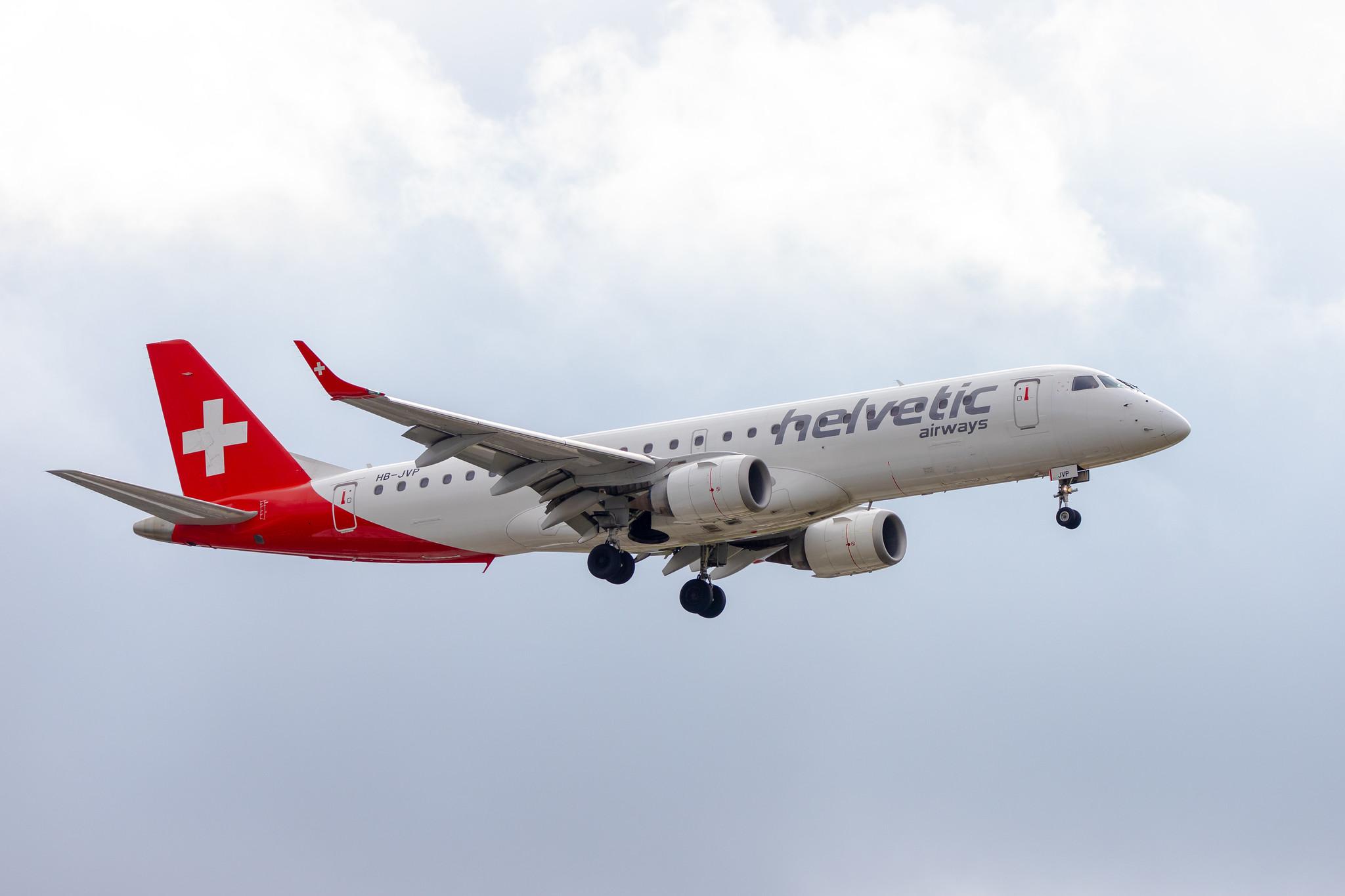 London Heathrow Airport: Helvetic Airways (2L / OAW) |  Embraer E190LR E190 | HB-JVP | MSN 19000387