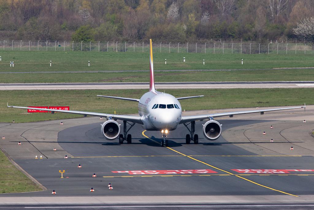 Düsseldorf Airport: Iberia (IB / IBE) |  Airbus A319-111 A319 | EC-LEI | MSN 3744