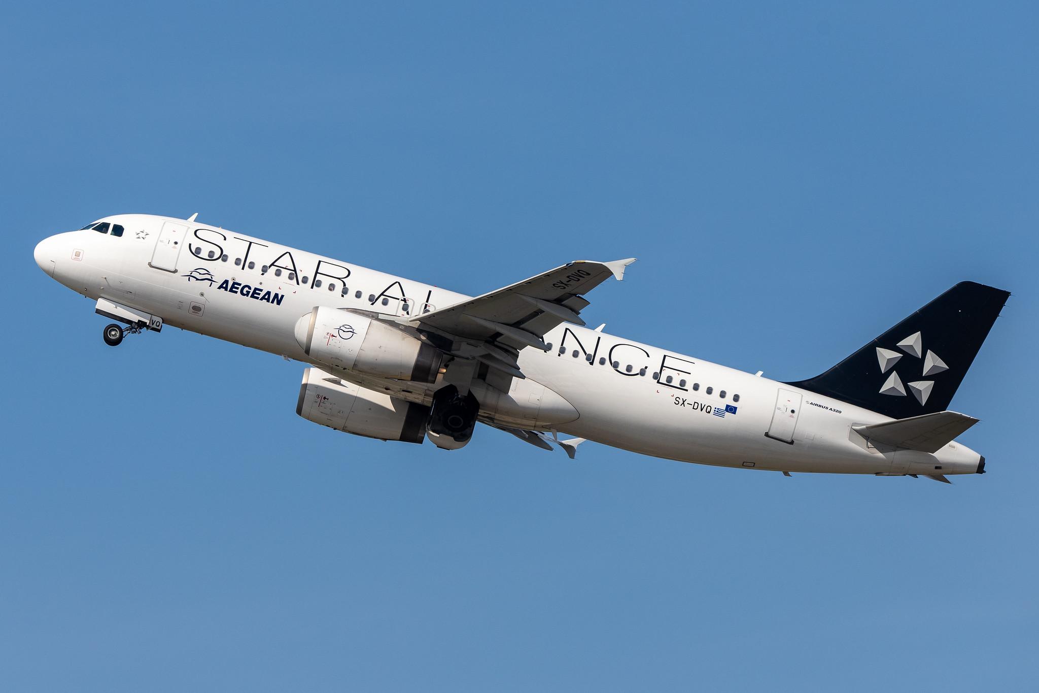 Düsseldorf Airport: Aegean Airlines (A3 / AEE) |  Livery: Star Alliance livery |  Airbus A320-232 A320 | SX-DVQ | MSN 3526