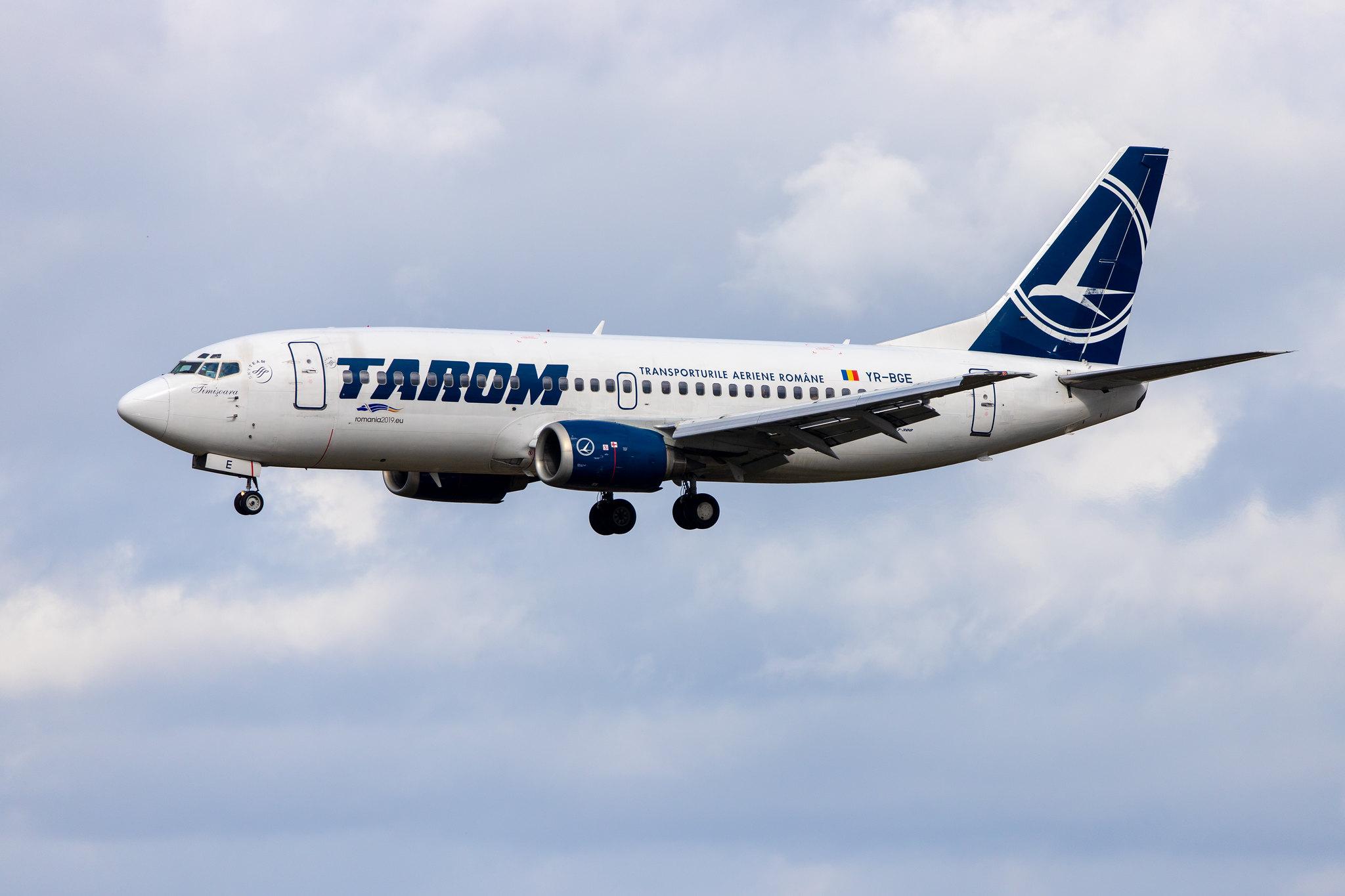 Hamburg Airport: Tarom (RO / ROT) |  Boeing 737-38J B733 | YR-BGE | MSN 27395