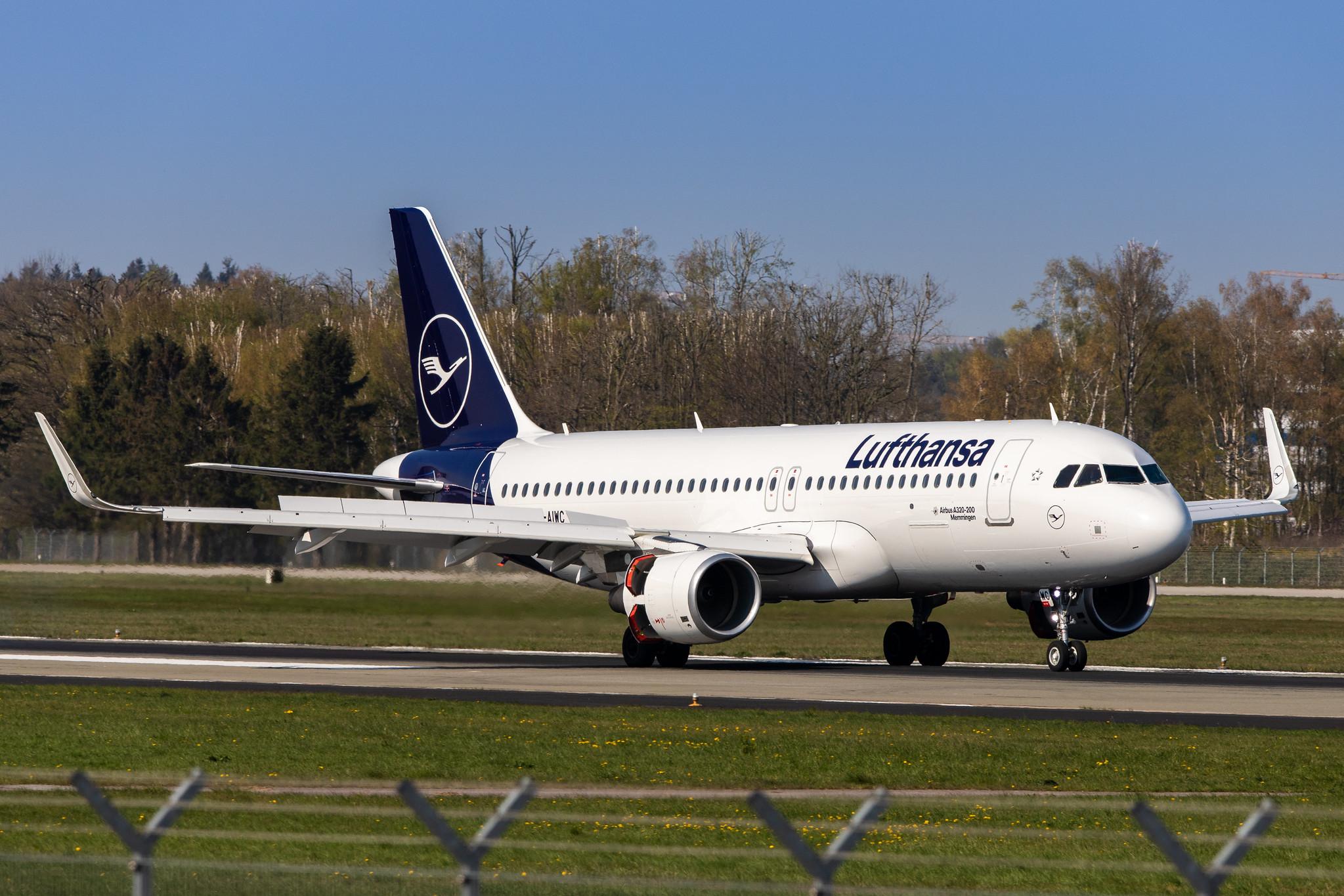 Hamburg Airport: Lufthansa (LH / DLH) |  Airbus A320-214 A320 | D-AIWC | MSN 8667