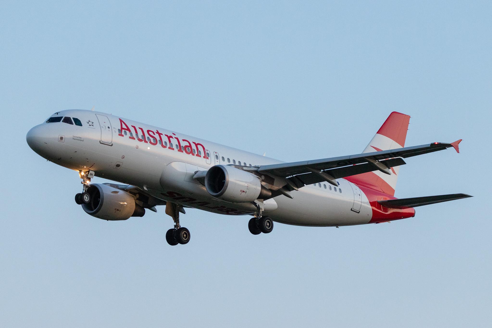 Hamburg Airport: Austrian Airlines (OS / AUA) |  Airbus A320-214 A320 | OE-LBK | MSN 1931
