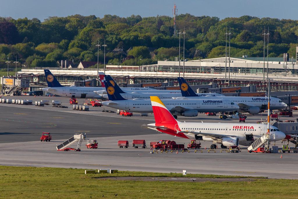 Hamburg Airport: Iberia (IB / IBE) |  Airbus A319-111 A319 | EC-MFP | MSN 0998