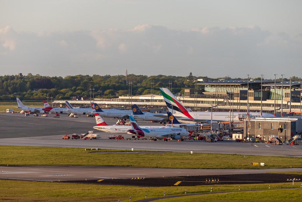 Hamburg Airport: Vorfeld | Terminalgebäuden