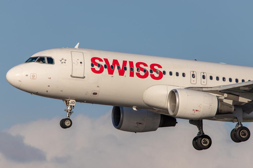 Hamburg Airport: Swiss (LX / SWR) |  Airbus A320-214 A320 | HB-IJD | MSN 0553