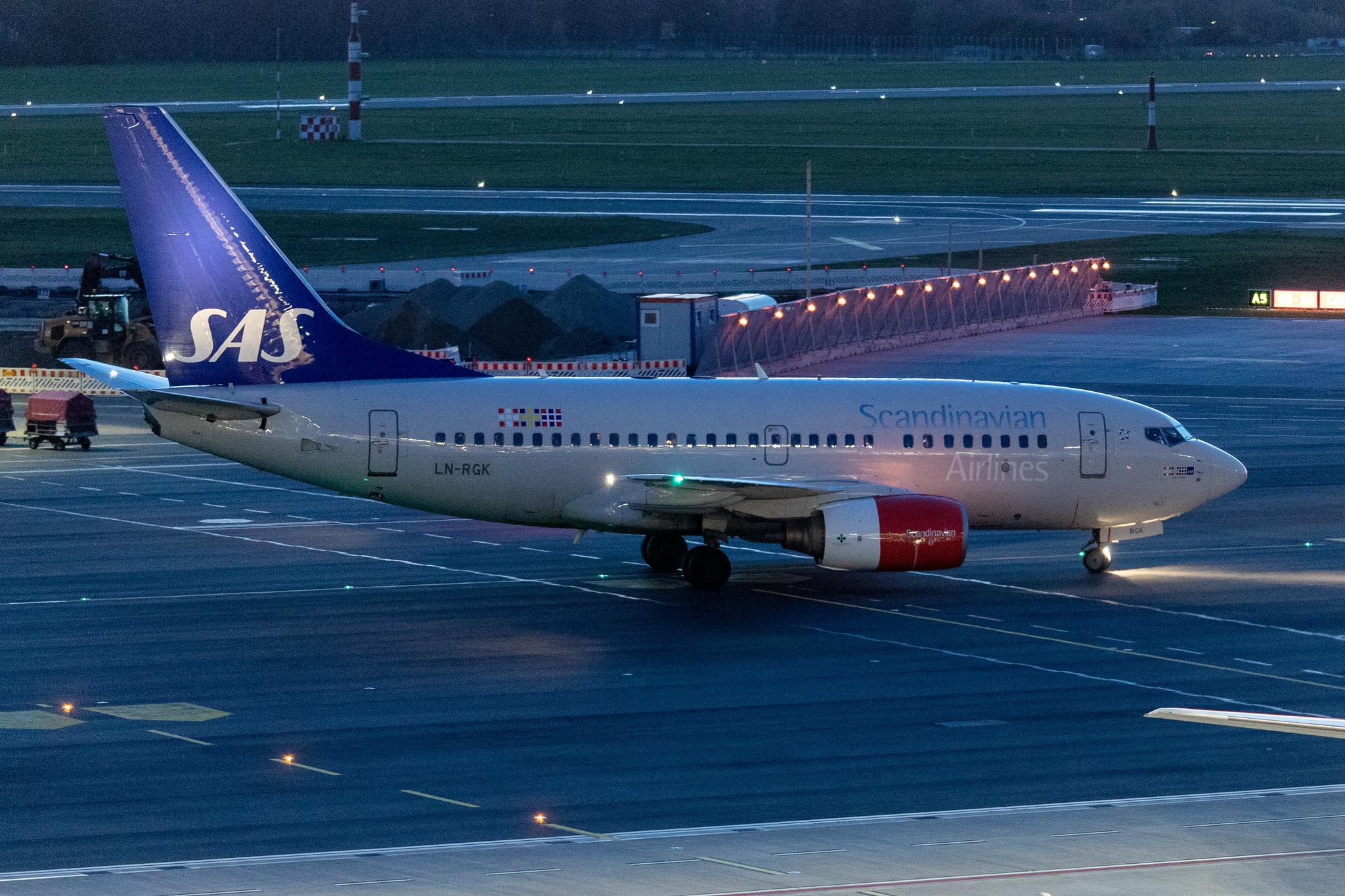 Hamburg Airport: SAS (SK / SAS) |  Boeing 737-683 B736 | LN-RGK | MSN 28313